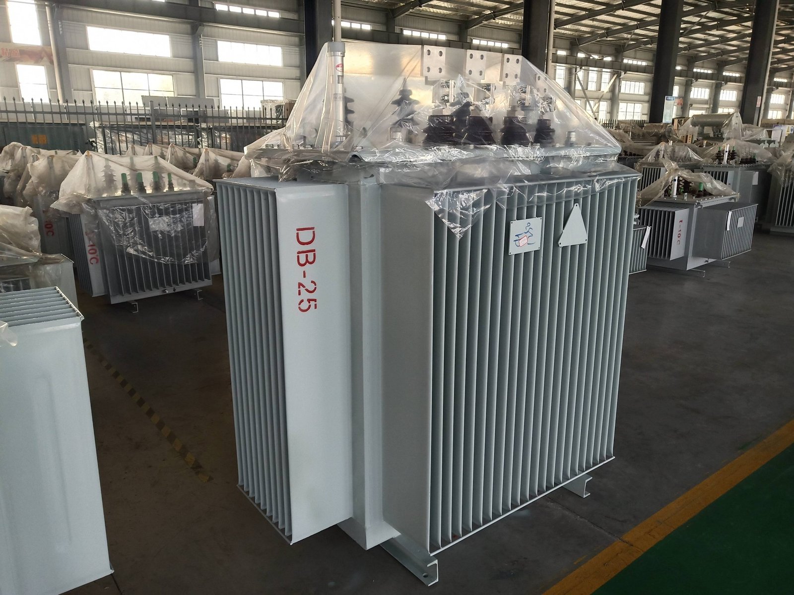 Three Phase Oil Immersed Outdoor 10kv 11kv 315kVA Power Distribution Electrical Transformer